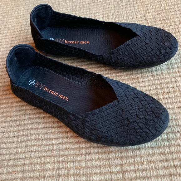 bernie mev. Shoes - Bernie Mev. black woven flats size 39